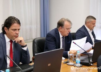 Željeznice i Autoceste FBiH, JP Vodovod i Deponija Mostar, općine Grude i Posušje ne plaćaju svoje dugove