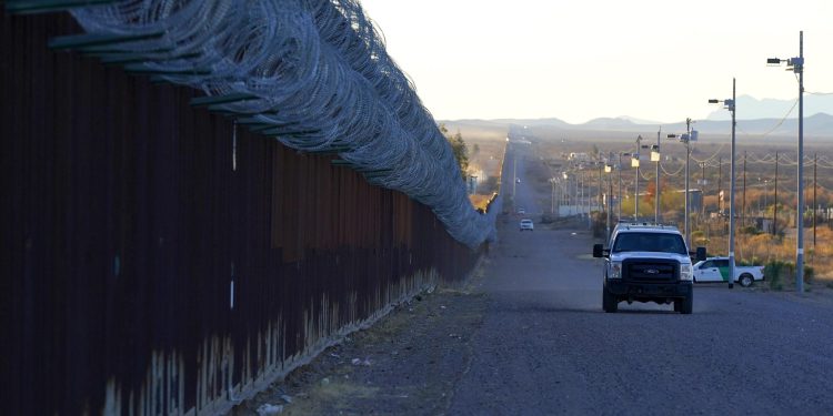 Zemlja iz susjedstva Hrvatske spremna na prihvat migranata izbačenih iz SAD-a