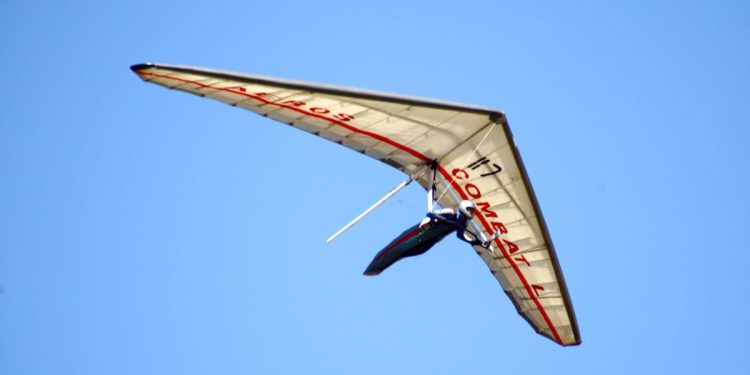 Iznad Rijeke pao zmaj bez motora, letač ozlijeđen