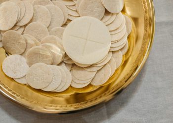 Znate li koliko dugo je Isus stvarno prisutan u nama nakon pričesti?