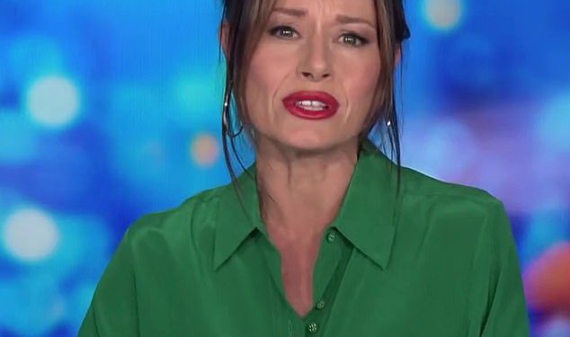 Zvijezda susjeda Madeleine West priznaje da se osjeća kao ‘razbijena vaza’ dok dijeli poteškoće u brizi za novorođenče nakon što je dočekala sedmo dijete u dobi od 47 godina