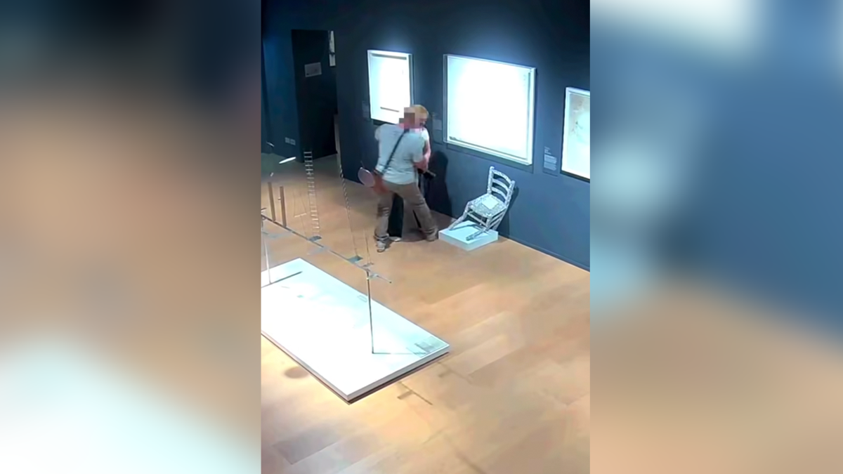 Turisti bježe od prizora muzejskog kriminala