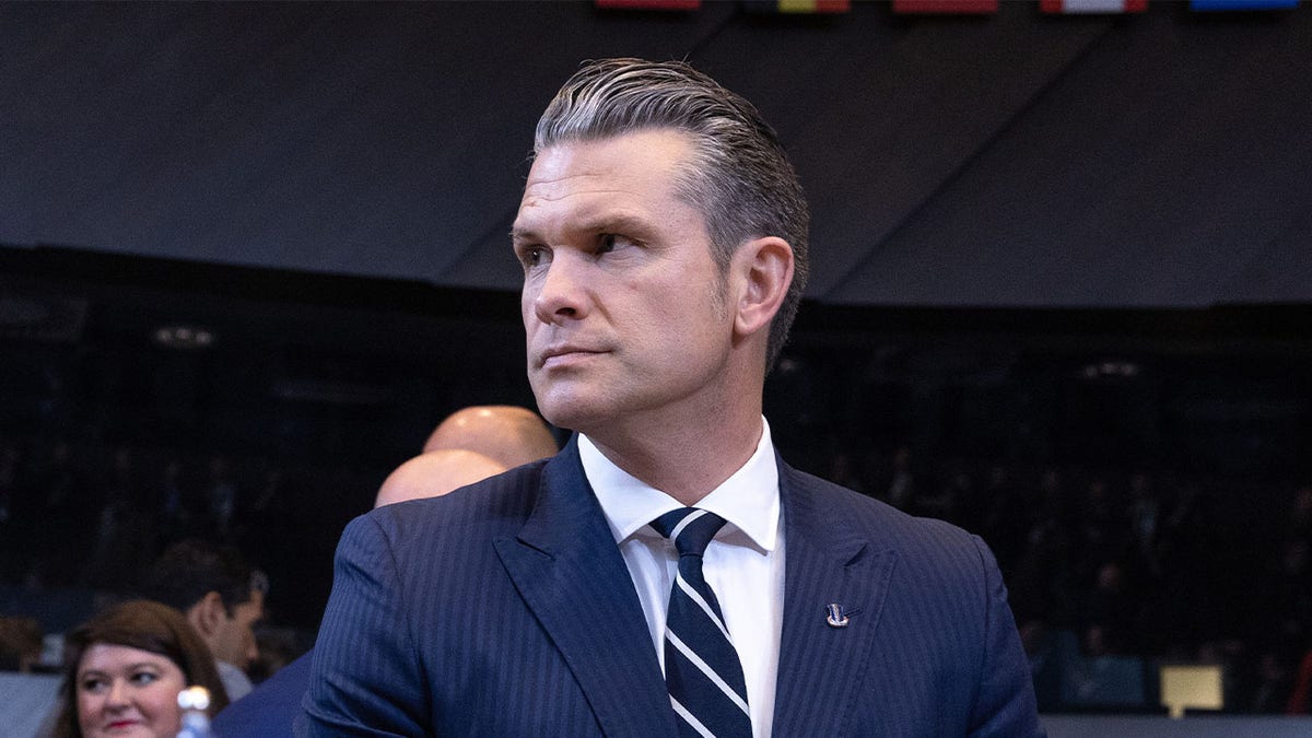 Tajnik obrane Pete Hegseth prisustvuje sastanku ministara obrane Sjevernog Atlantika tijekom sastanka ministara Ministara NATO -a u sjedištu NATO -a 5. lipnja 2025. u Bruxellesu.