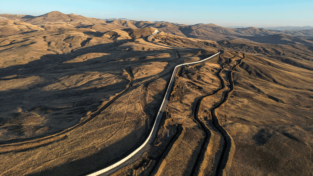 Zračni pogled na granicu između Turske i Irana