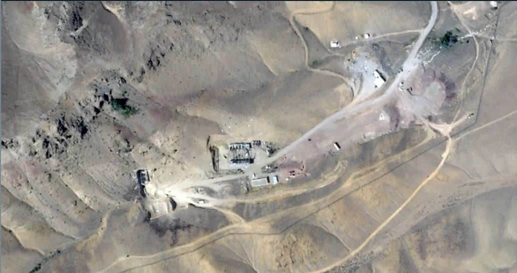 Tabriz Sjeverna raketna baza Ulaz u podzemni objekt u Tabrizu, Iran, nakon što ga je pogodio izraelski zračni napad