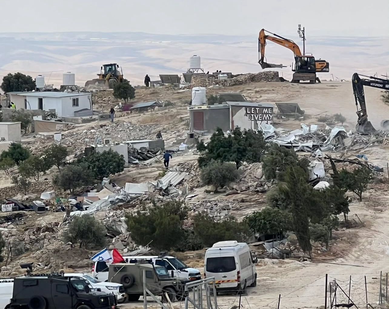 Khalet al-Daba'a, malo palestinsko selo na južnoj Zapadnoj obali, uništili su izraelski buldožeri početkom svibnja
