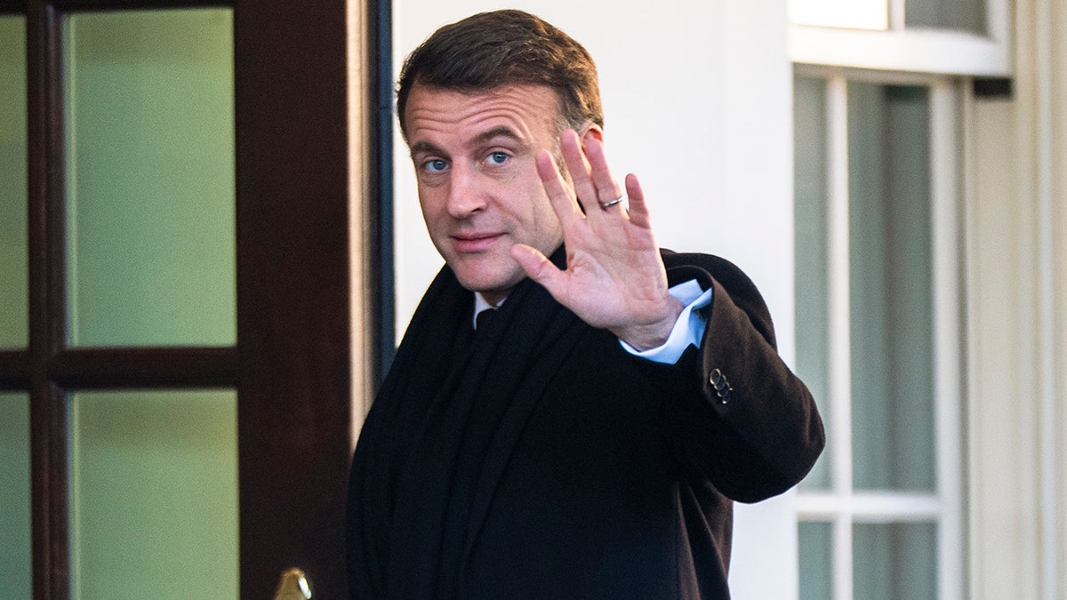 Francuski predsjednik Emmanuel Macron stiže u Bijelu kuću u ponedjeljak, 24. veljače.
