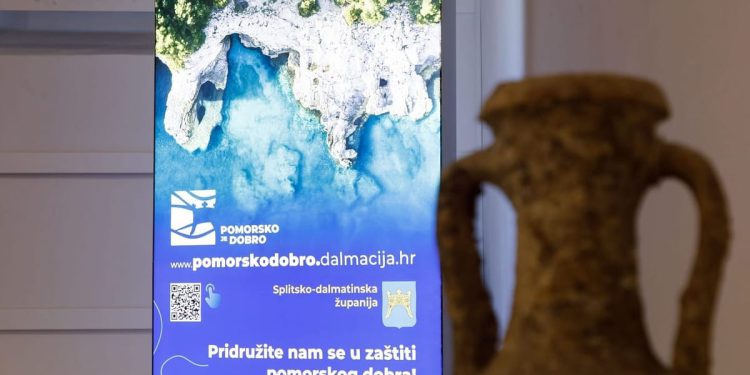 multimedijalna izložba Vrhovi dubina “vodi” publiku na putovanje kroz podmorje Splitsko-dalmatinske županije