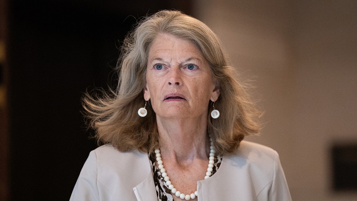 Murkowski stiže na saslušanje pododbora u obrani