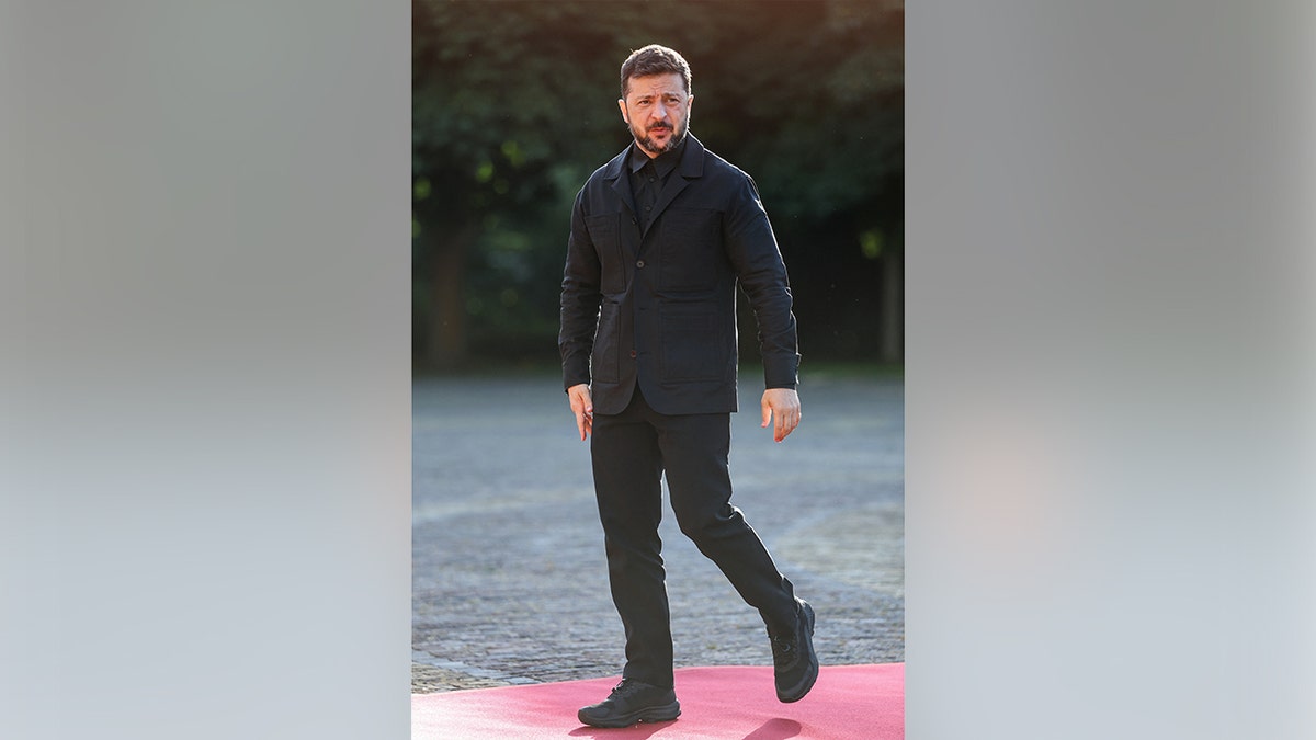 Ukrajinski predsjednik Volodymyr Zelenskyy stiže na samit NATO -a.