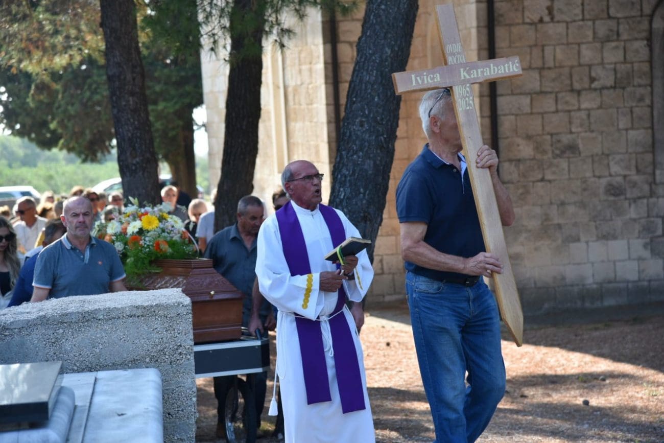 pogreb ivica karabatic ava foto djurdja  1
