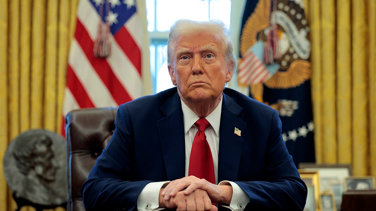 Trump u Ovalnom uredu