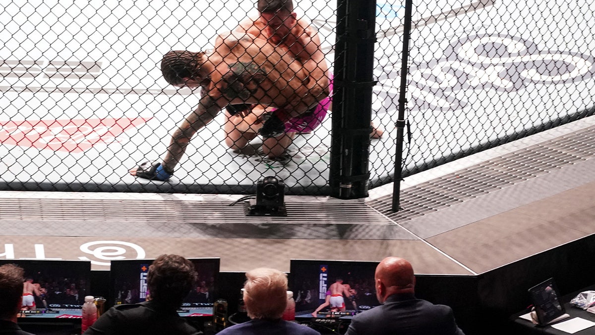Predsjednik Donald Trump i Dana White na UFC 316