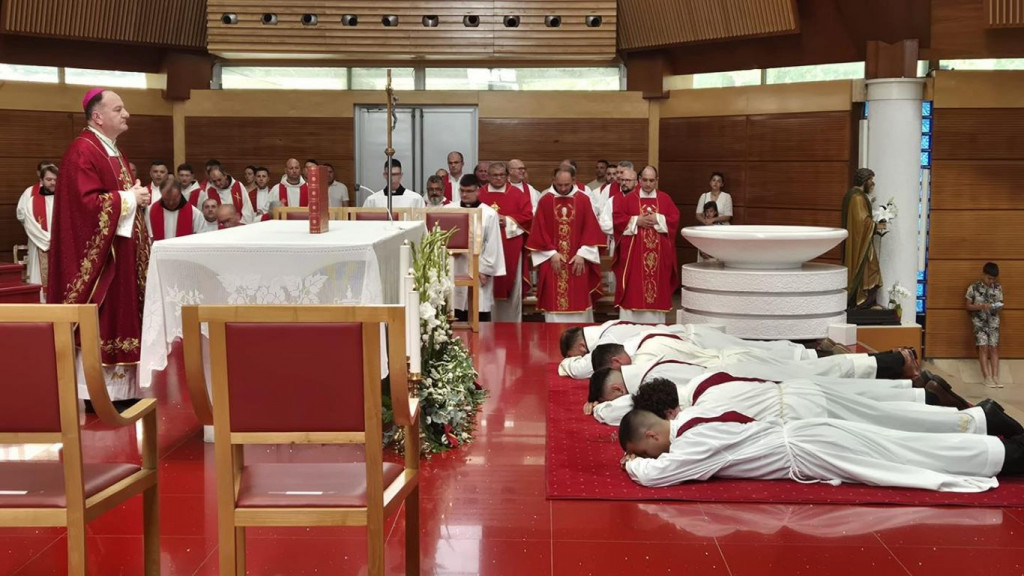 Zaređenje u mostarskoj katedrali