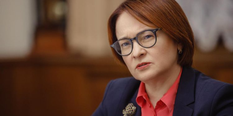 ‘Čelična’ Elvira na čelu ruske središnje banke pod sve većim pritiskom- Bloomberg