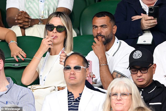 Sharon Canu i Ashley Cole pohađaju šesti dan u teniskom prvenstvu u Wimbledonu
