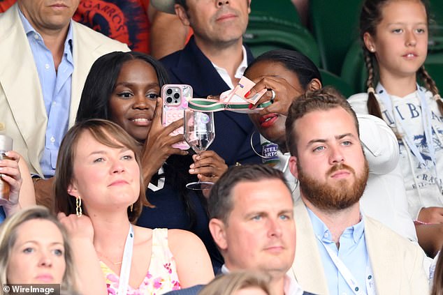Oti Mabuse i Pauline Briscoe pohađaju šesti dan Wimbledon teniskog prvenstva
