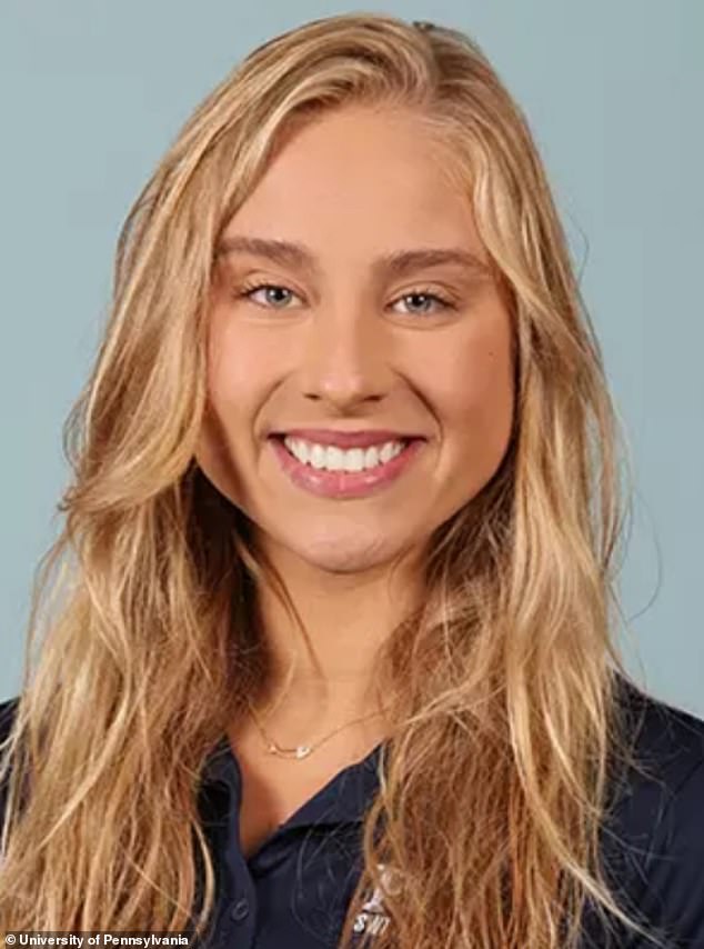 I njezina bivša suigračica plivanja Monika Burzynka nakon toga