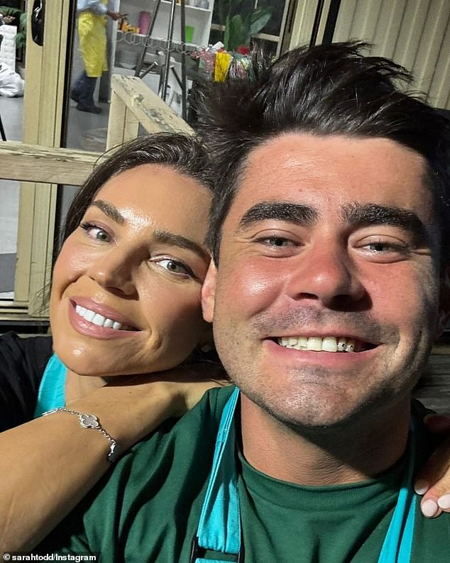 Sarah (38) i Declan (27) potvrdili su svoju ljubav dok je kuharska emisija odigrala na televiziji
