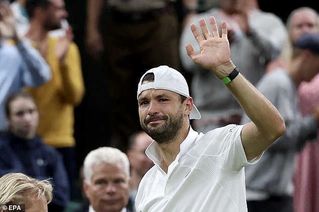 Bugarska zvijezda bila je vidno emotivna dok je napustio središnji sud nakon utakmice protiv Jannika Sinnera