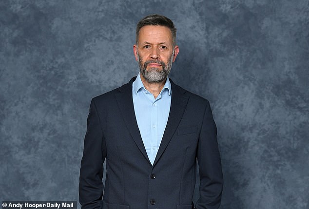 Pridružite se Mail+ da biste svakog utorka pročitali nezapaljitu kolumnu Iana Herberta, plus više vaših omiljenih pisaca, ekskluzivnih priča i detaljnog sportskog izvještavanja