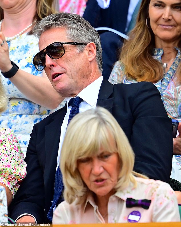 Hugh je uživao u danu na 10. dan Wimbledona s kolegama gostima u Royal Boxu