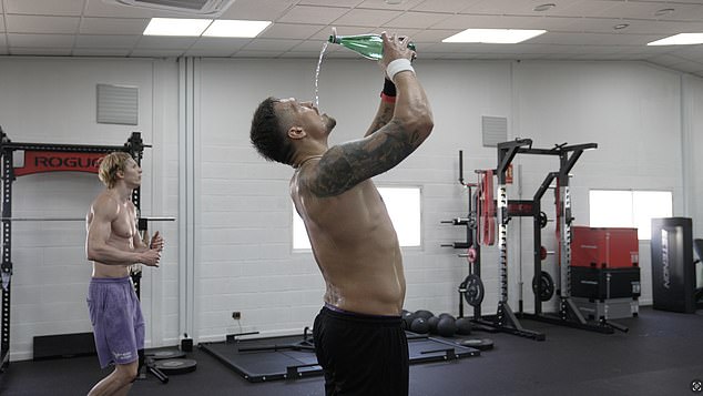 Srijeda su dani plivanja. Ukrajinski bokser dugo je koristio trening vode za izgradnju izdržljivosti