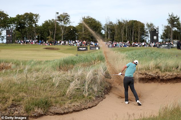 McIlroy je pronašao pijesak u renesansnom klubu, ali je i igrao iz nevolje