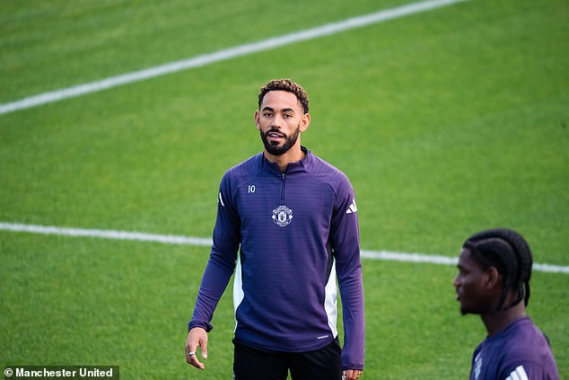 Marcus Rashford oduzet je majicu broj 10, a United je predao Matheusu Cunha