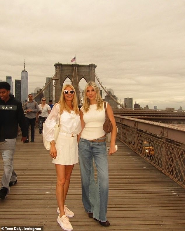 Intervju dolazi nakon što je Tess izgledala glamurozno kao i uvijek tijekom nedavnog putovanja u New York City sa svojom kćeri Lookalike ranije ovog mjeseca