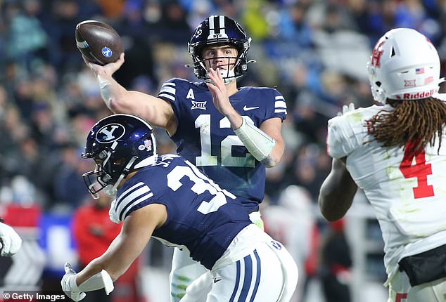 Retzlaff (12) optužen je za seksualno zlostavljanje, ali tužba je na kraju otpuštena