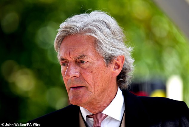 Nigel Havers ne odobrava svoje kolege glumce preko ribnjaka
