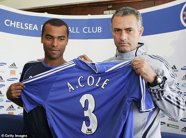 Arsenal je primio Williama Gallasa i 5 milijuna funti zauzvrat za prodaju najboljeg lijevog povratka u povijesti Premier lige, Ashley Cole 2006. godine