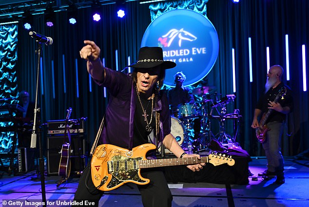 Sambora, na slici u svibnju 2024. godine, potpuno je usredotočena na povratak u punu fitness i sada je na Mend