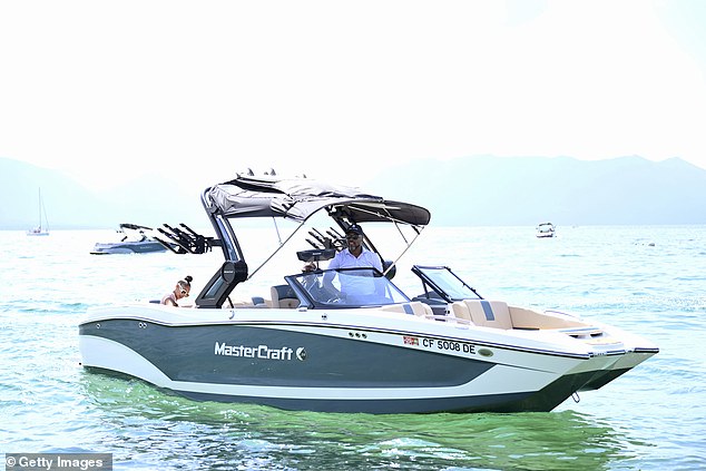 Rollins je kasnije imao priliku izvesti Mastercraft X24 na vode jezera Tahoe