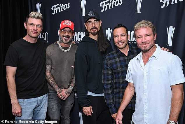 McLean i ostali Backstreet Boys najavili su svoju rezidenciju ljeta 2024. u ikoničnoj sferi u Las Vegasu, što ih čini prvim pop činom koji je igrao uronjeno mjesto, još u veljači; Na slici svibanj na dodjeli nagrada Akademije za country glazbu