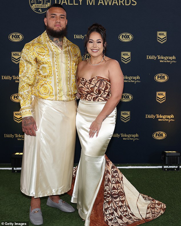 Addin Fonua-Blake (na slici sa suprugom Anom) nada se da će njegova 200. NRL igra pomoći morskim psima da održe njihov zamah