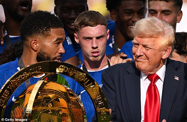 Palmer se pojavio zbunjen Trumpovom kontinuiranom prisutnošću tijekom prezentacije trofeja