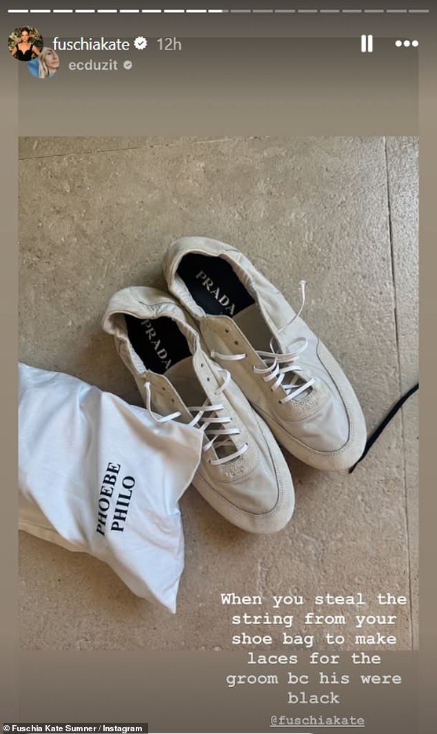 Vjenčanje je bilo slikovito, ali ne i bez skoro katastrofe ormara, jer je jedna od Maxovih odijela jedine cipele koje je imao za svoje cipele od 720 funti Beige Prada bile su crne