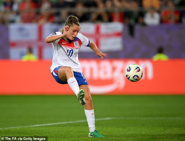 Impresivni toone bio je među strijelcima dok su Engleske žene bacale Wales 6-1