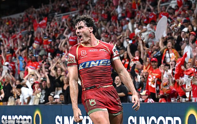 Napravio je svoj cilj glumiti za Englesku na Svjetskom kupu 2026. godine, a zatim igrati i ligu i sindikat