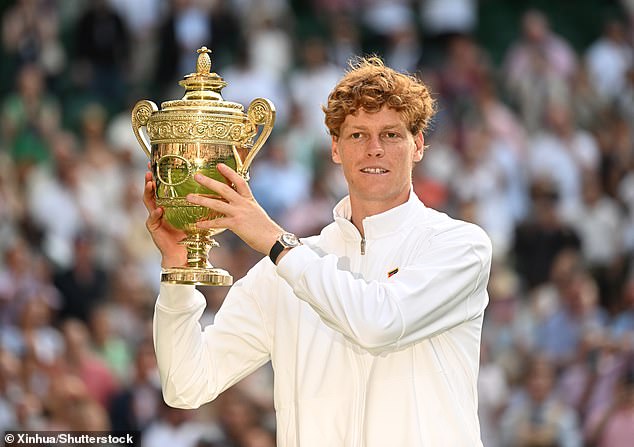 Sinner -ov trijumf bio mu je prvi na Wimbledonu i učinio ga prvim igračem koji je u finalu Grand Slam pobijedio Alcaraza