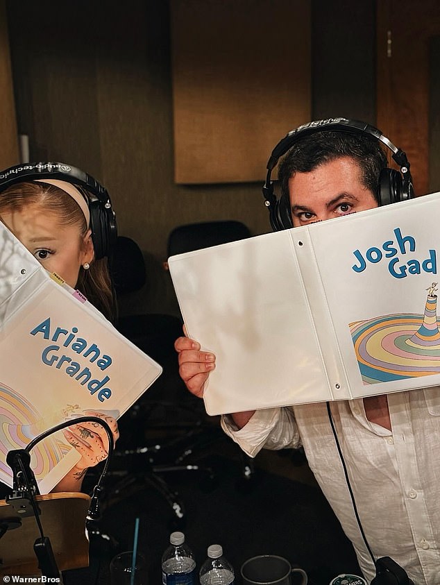 Grande, suradnik Josh Gad (44) i Warner Bros. najavili su da će okrenuti klasičnu knjigu dr. Seussa, Oh, mjesta koja ćete ići! u animiranu avanturu na velikom ekranu u utorak