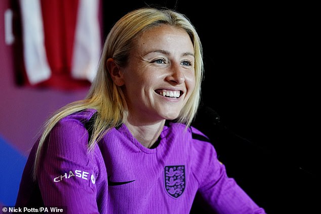 Leah Williamson također je podijelila da postoji aktivan WhatsApp chat između igrača koji su osvojili eure 2022. godine