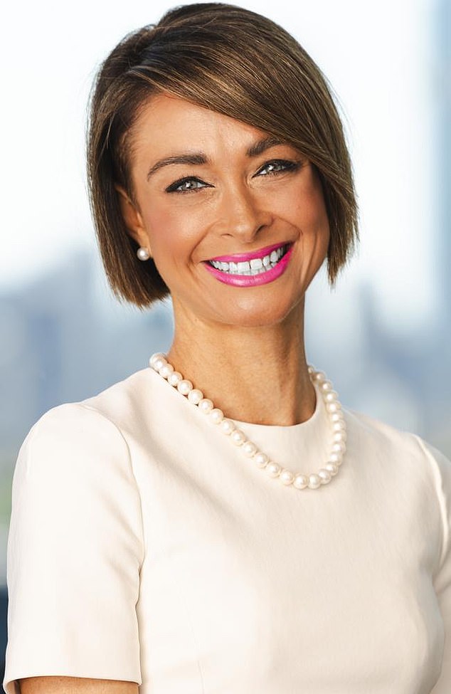 Aston je u četvrtak objavio dugotrajnu izjavu na Instagram Stories, otkrivši da je u početku odlučila šutjeti kako bi zaštitila svoju profesionalnu reputaciju i mentalno zdravlje, ali se javila da drže one koji su objavili videozapise na račun