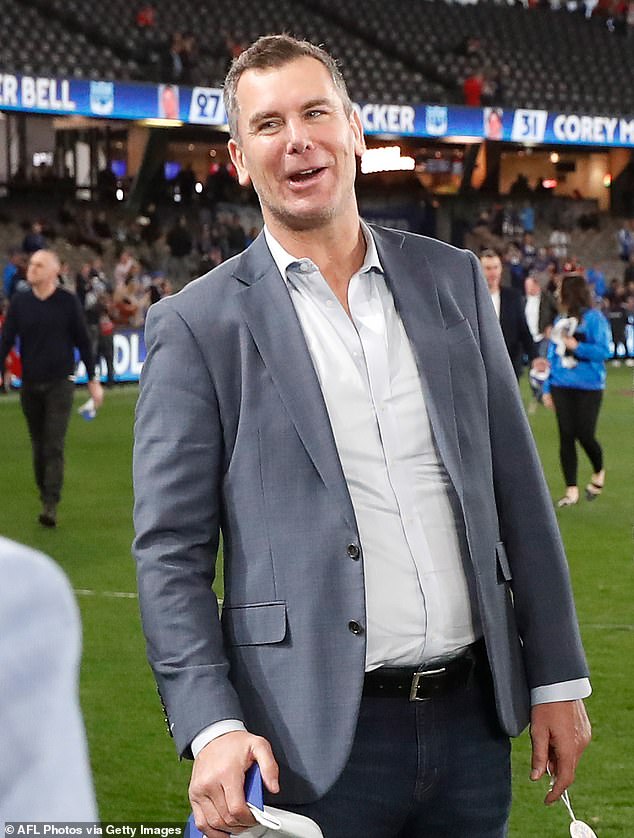 Carey je, u međuvremenu, objasnio da će tražiti pravni savjet o tom pitanju