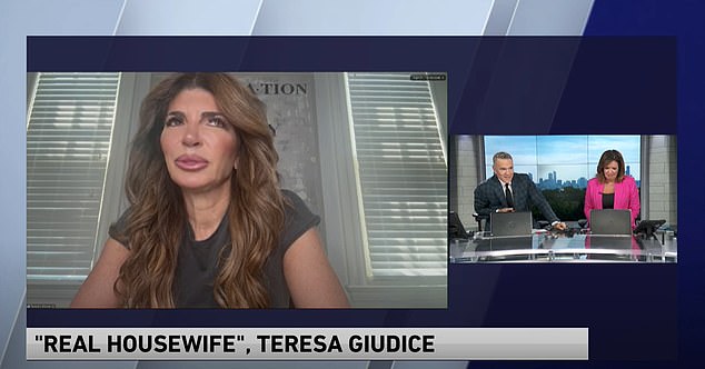 Mama od četiri ugasila je intervju s Chicagom WGN-9 vijesti 20. lipnja nakon pitanja o njenim porezima, kao što se vidi u videu koji je postao viralan