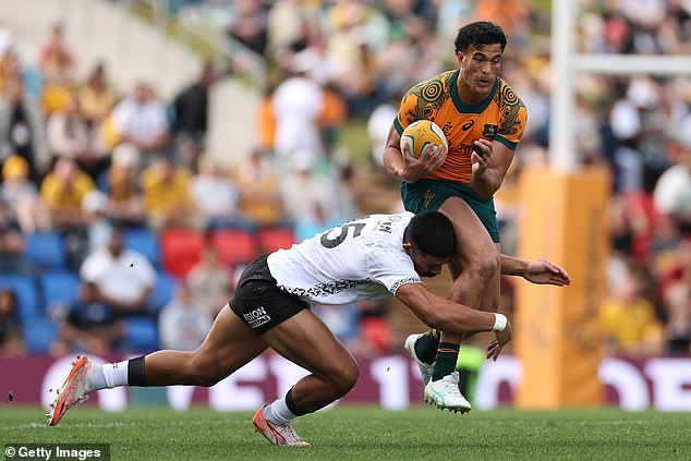 Joseph Suaalii je Wallabiesova zvijezda i lavovi ga moraju zaustaviti kako se bavi loptom