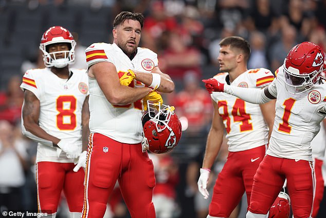 Surtain je također gledao na izazov suočavanja s gradskim šefovima Kansasa na Božić