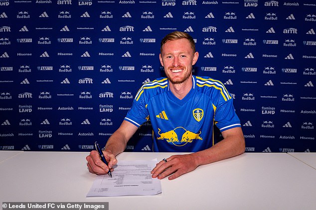 Stach će se vjerojatno upariti s potpisivanjem 12 milijuna funti Seana Longstaffa, koji se u petak pridružio iz Newcastlea